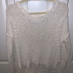 HOLLISTER CREAM SWEATER